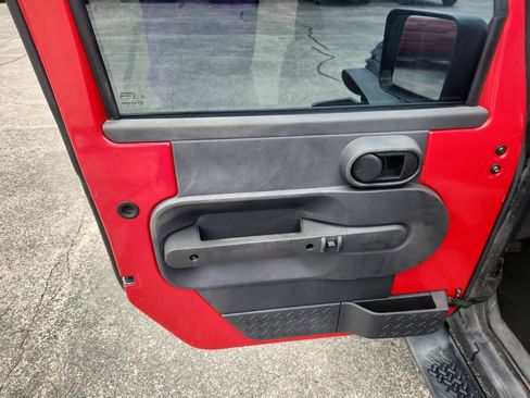 Used 2007 Jeep Wrangler X AWD/4WD image 9