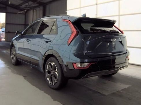 Certified 2023 Kia Niro Wind FWD image 5