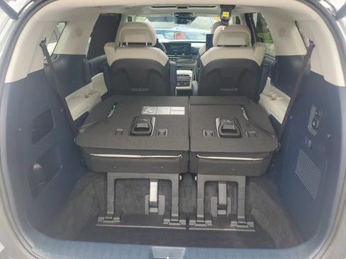 Used 2025 Kia Carnival SX Prestige FWD image 7