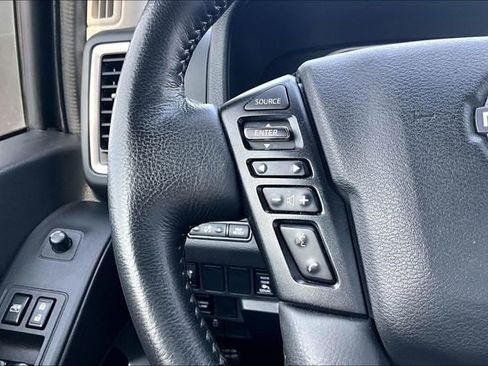 Used 2023 Nissan Frontier SV w/ SV Convenience Package image 4