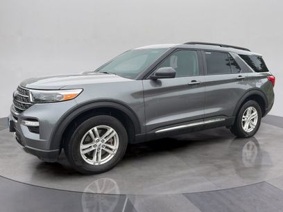 Certified 2023 Ford Explorer XLT w/ Equipment Group 202A