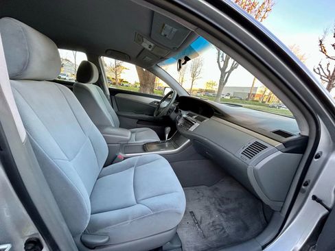 Used 2008 Toyota Avalon XL image 10