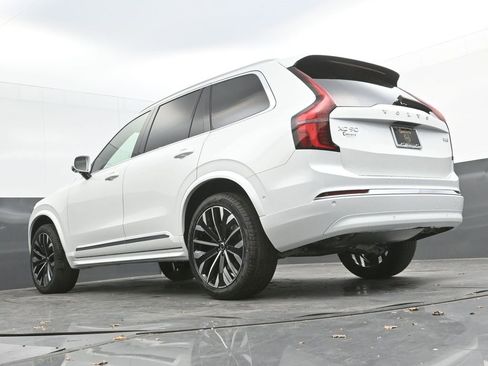 New 2026 Volvo XC90 B6 Plus image 26