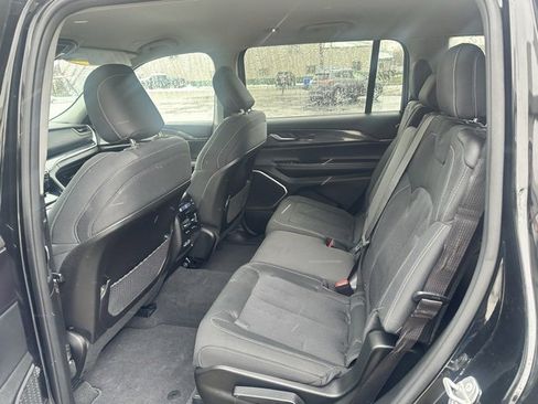 Used 2021 Jeep Grand Cherokee L Laredo w/ Luxury Tech Group I image 19