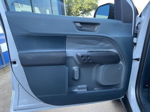 New 2025 Ford Maverick XL image 10