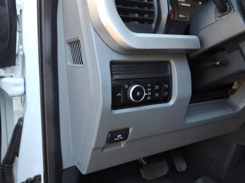 Used 2025 Ford F250 XLT AWD/4WD image 7