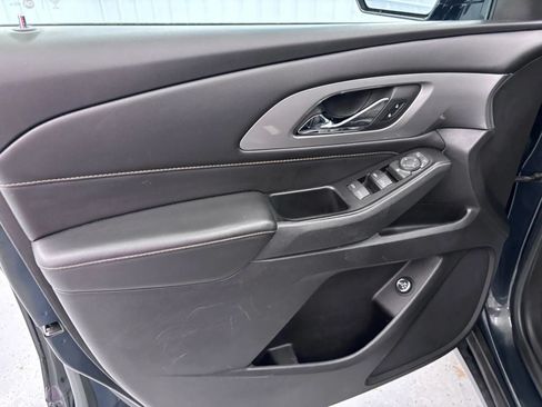 Used 2018 Chevrolet Traverse LT FWD image 37