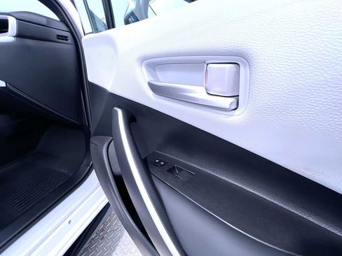 Used 2025 Toyota Corolla SE w/ Convenience Package FWD image 35