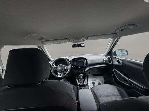 Used 2021 Kia Soul LX FWD image 12