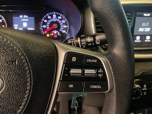 Used 2019 Kia Sorento FWD image 14