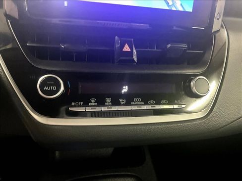 Used 2023 Toyota Corolla LE image 25