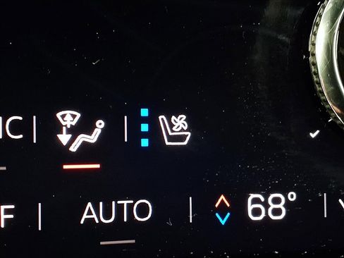 Used 2025 GMC Yukon Denali image 14