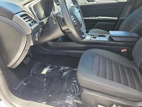 Used 2019 Ford Fusion SE FWD image 15