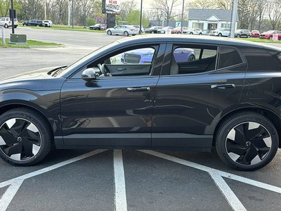 New 2026 Volvo EX30 Plus w/ Climate Package