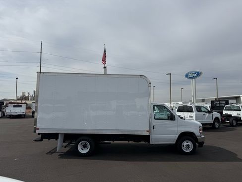New 2026 Ford E-450 and Econoline 450 Super Duty w/ Interior Upgrade Package image 2