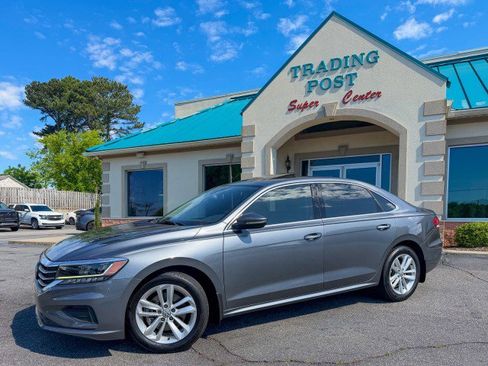 Used 2020 Volkswagen Passat 2.0T SE FWD image 3