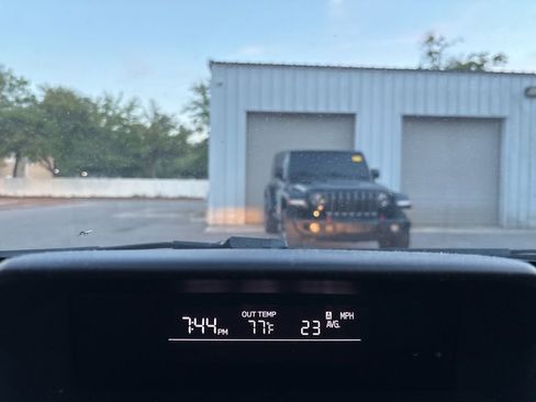 Used 2020 Subaru Crosstrek 2.0i Premium w/ Popular Package #4 image 14