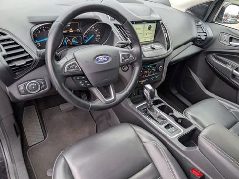 Used 2019 Ford Escape SEL image 4