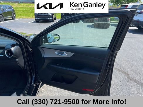 Used 2022 Kia Forte LXS FWD image 54