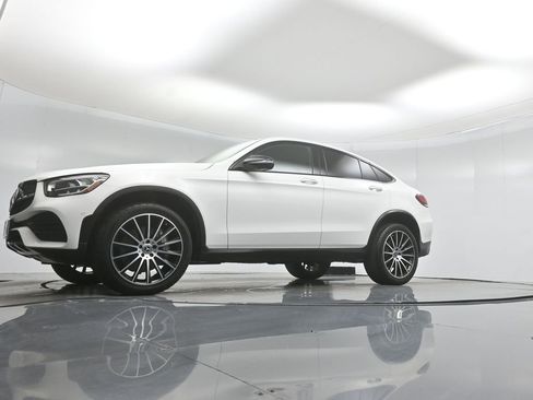 Used 2023 Mercedes-Benz GLC 300 4MATIC Coupe image 43