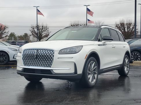 New 2026 Lincoln Corsair Premiere image 2