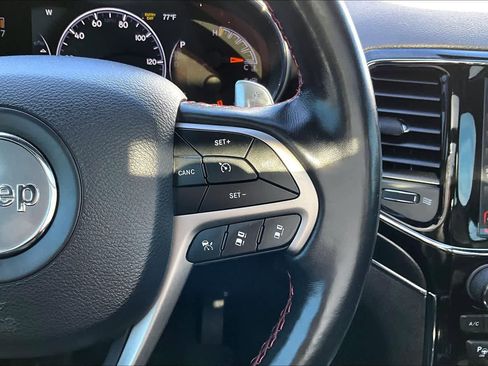Used 2020 Jeep Grand Cherokee Trailhawk w/ Trailhawk Luxury Group AWD/4WD image 26
