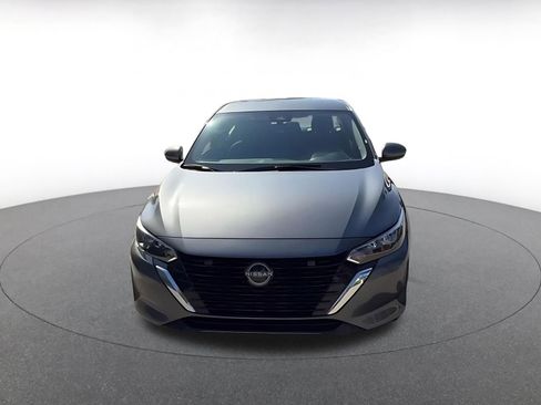 Used 2025 Nissan Sentra SV image 4