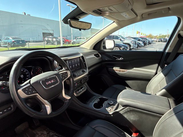 Used 2023 GMC Acadia Denali w/ Denali Ultimate Package AWD/4WD image 16