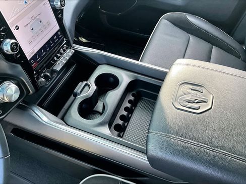 Used 2024 RAM 1500 Laramie image 17