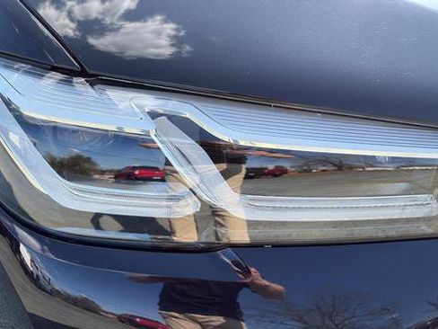 Used 2023 BMW 530i xDrive w/ Premium Package image 23