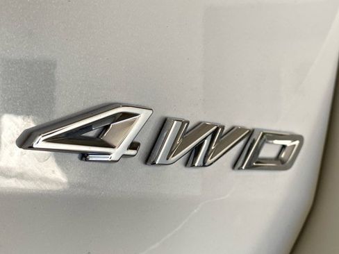 New 2025 Ford Explorer Active image 8