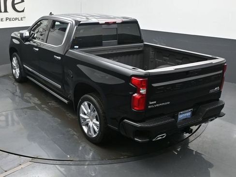 Certified 2025 Chevrolet Silverado 1500 High Country image 40