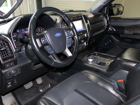 Used 2021 Ford Expedition Limited RWD image 26