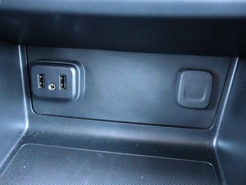 Used 2022 GMC Canyon AT4 w/ Trailering Package image 15