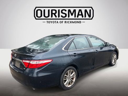 Certified 2016 Toyota Camry SE image 4