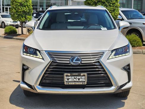 Used 2018 Lexus RX 350 FWD w/ Premium Package image 2