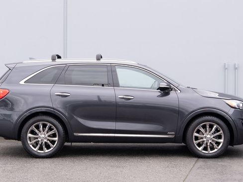 Used 2017 Kia Sorento SX image 36