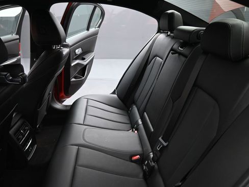 Used 2022 BMW 330i Sedan w/ Premium Package image 30