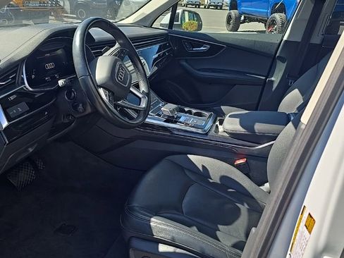 Used 2024 Audi Q7 2.0T Premium Plus image 3