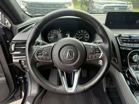 Used 2025 Acura RDX SH-AWD image 5