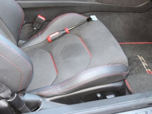 Used 2021 Chevrolet Camaro ZL1 image 17