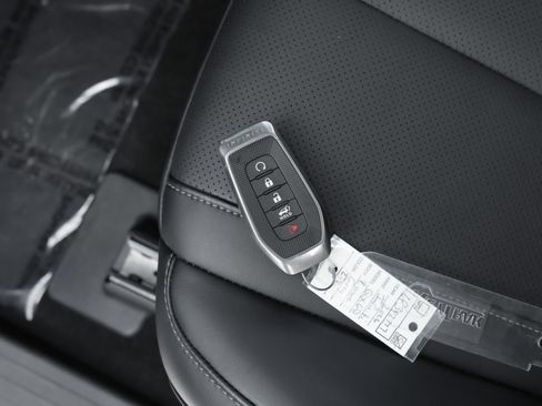 Certified 2026 INFINITI QX60 Luxe w/ Cargo Package image 45