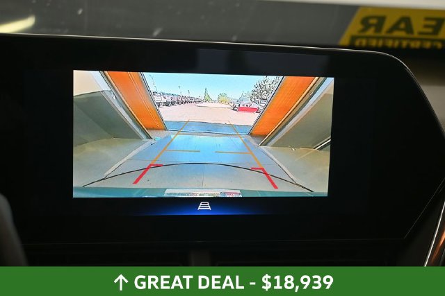 Used 2025 Chevrolet Trax LT FWD image 29