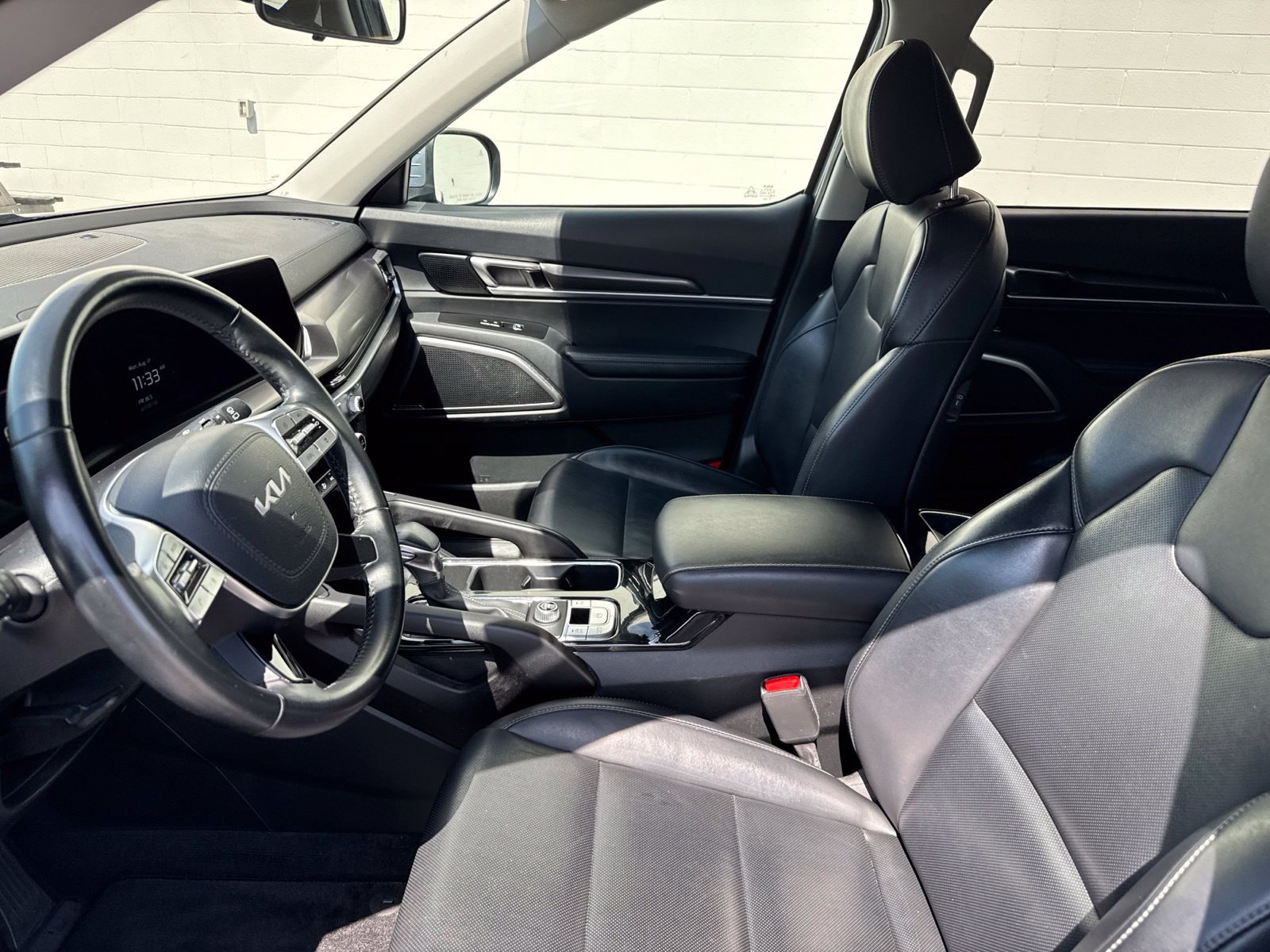 Used 2025 Kia Telluride S FWD image 27