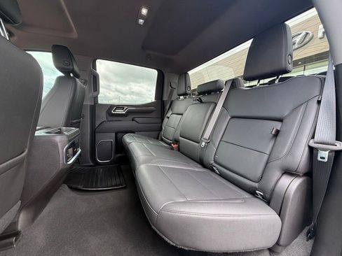 Used 2022 Chevrolet Silverado 1500 LTZ w/ Z71 Off-Road Package image 25