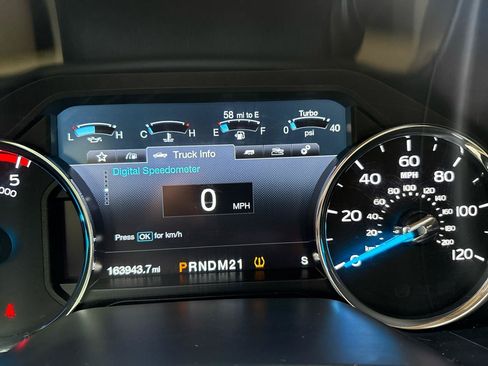Used 2017 Ford F350 Lariat w/ Snow Plow Prep Package AWD/4WD image 16