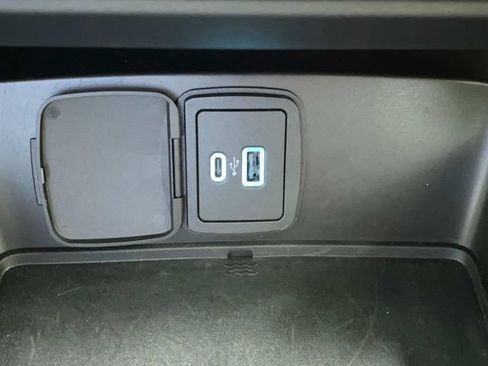Used 2023 Ford Bronco Badlands w/ Sasquatch Package AWD/4WD image 27