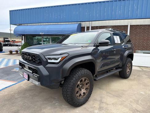 Used 2025 Toyota 4Runner Trailhunter AWD/4WD image 1