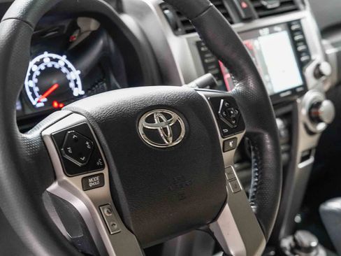 Certified 2023 Toyota 4Runner SR5 Premium w/ Moonroof Package AWD/4WD image 21