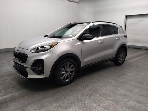 Used 2020 Kia Sportage S w/ S Premium Package FWD image 2